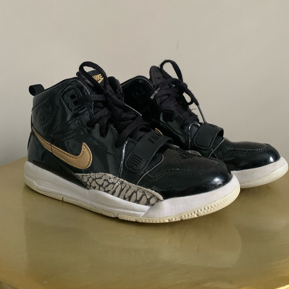 Air Jordan black and gold boys size 1